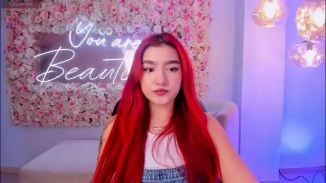 Image 2 of violettcastel Stream on Chaturbate on 6 days ago