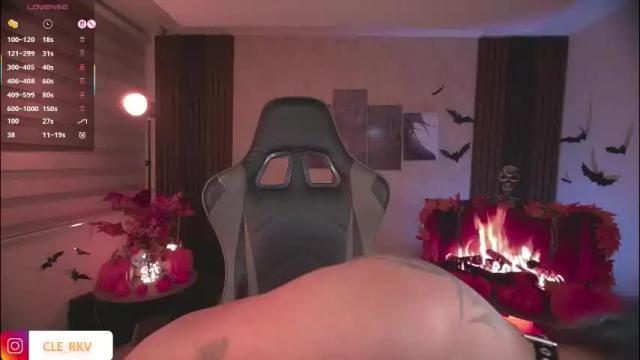 Image 11 of violette_clerk1 Stream on Chaturbate on 2 months ago