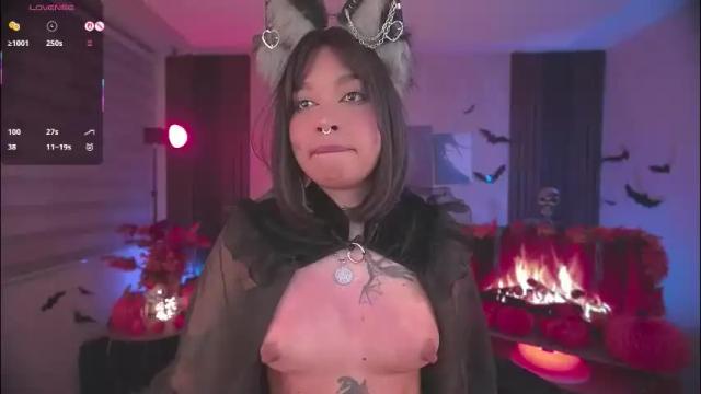 Image 10 of violette_clerk1 Stream on Chaturbate on 2 months ago