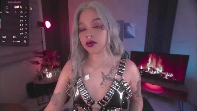 Image 4 of violette_clerk1 Stream on Chaturbate on 8 days ago