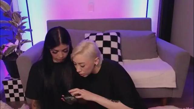 Image 6 of violettgrey_ Stream on Chaturbate on 1 month ago