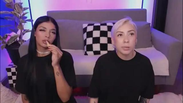 Thumbnail 3, violettgrey_'s Stream at Chaturbate, 1 month ago