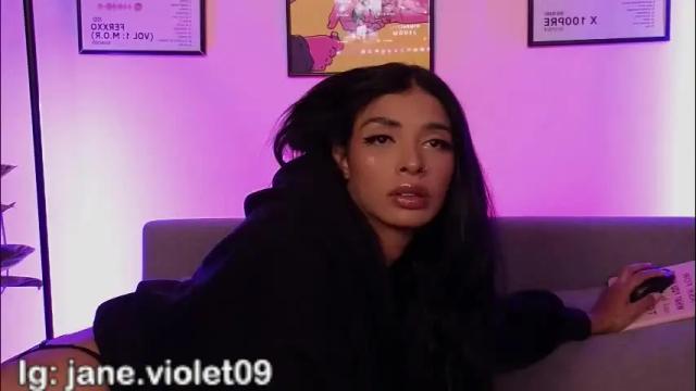 Image 6 of violettgrey_ Stream on Chaturbate on 1 month ago