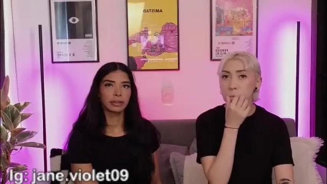 Image 3 of violettgrey_ Stream on Chaturbate on 1 month ago