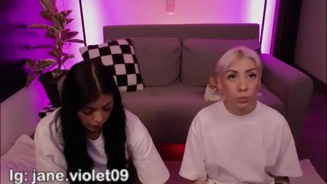 Image 3 of violettgrey_ Stream on Chaturbate on 1 month ago