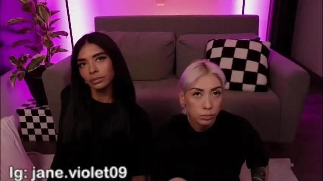 Image 3 of violettgrey_ Stream on Chaturbate on 1 month ago