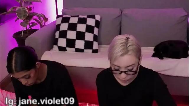 Image 2 of violettgrey_ Stream on Chaturbate on 1 month ago