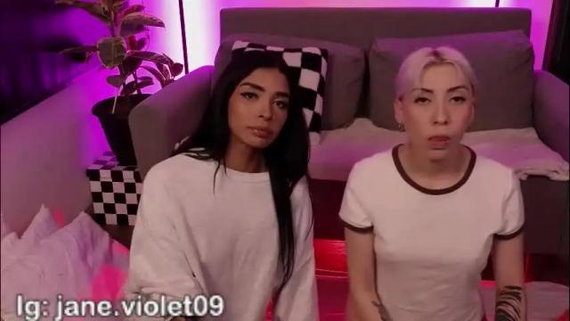 Image 3 of violettgrey_ Stream on Chaturbate on 1 month ago