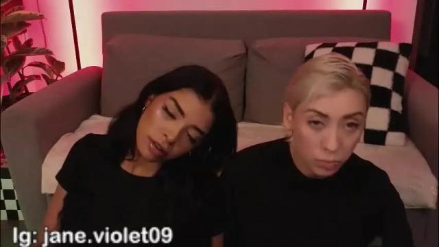 Image 6 of violettgrey_ Stream on Chaturbate on 9 days ago