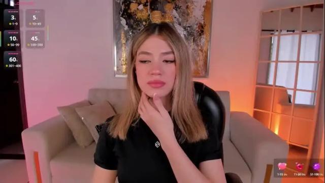 Image 7 of violetthansson Stream on Chaturbate on 1 month ago