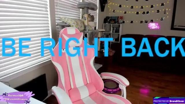 Image 3 of violetttflowers Stream on Chaturbate on 14 months ago