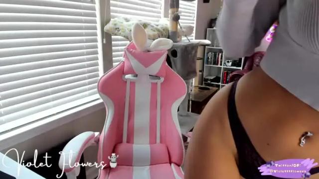 Image 7 of violetttflowers Stream on Chaturbate on 12 months ago