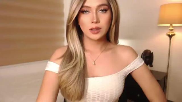 Image 10 of violetversacexx Stream on Chaturbate on 15 months ago