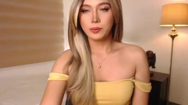 Image 3 of violetversacexx Stream on Chaturbate on 15 months ago