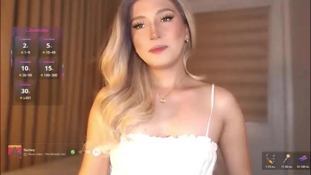 Image 2 of violetversacexx Stream on Chaturbate on 1 month ago