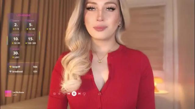 Image 8 of violetversacexx Stream on Chaturbate on 1 month ago