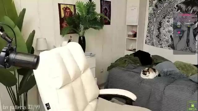 Image 3 of violetvio1ator Stream on Chaturbate on 1 month ago