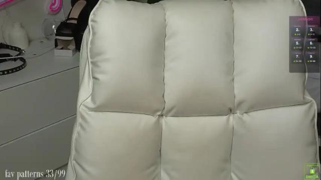 Image 8 of violetvio1ator Stream on Chaturbate on 1 month ago
