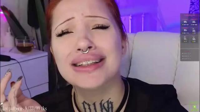 Image 3 of violetvio1ator Stream on Chaturbate on 2 months ago