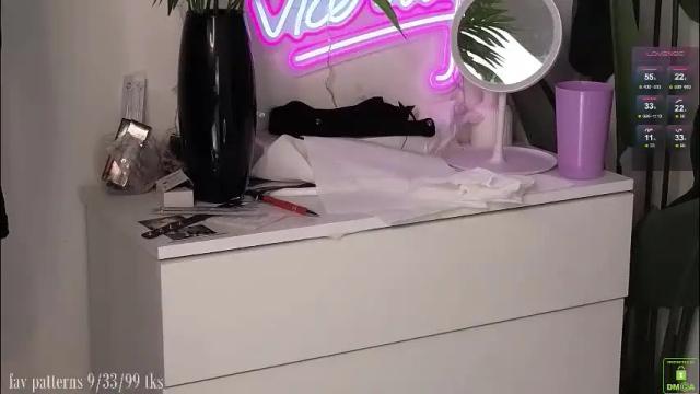 Thumbnail 3, violetvio1ator's Stream at Chaturbate, 1 month ago