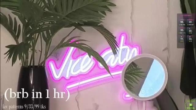 Image 6 of violetvio1ator Stream on Chaturbate on 26 days ago