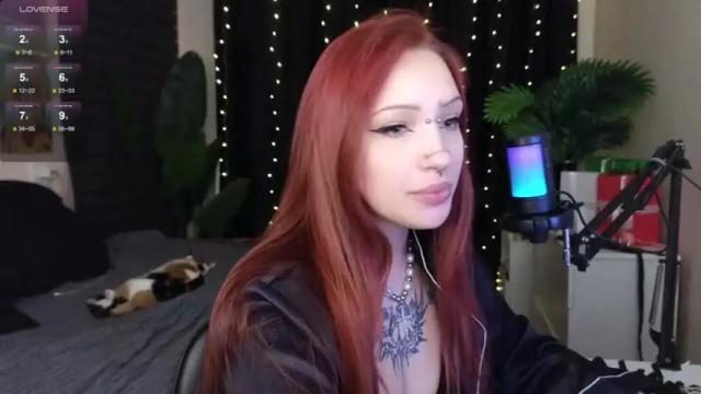 Image 4 of violetviolator Stream on Chaturbate on 17 months ago