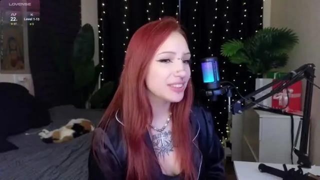Image 8 of violetviolator Stream on Chaturbate on 17 months ago