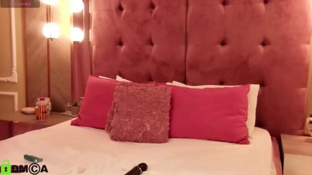Image 6 of violetwonder_ Stream on Chaturbate on 15 months ago