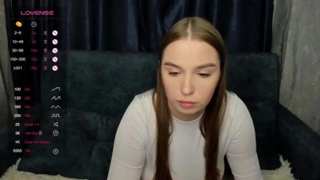 Image 11 of violla_oliver Stream on Chaturbate on 15 months ago