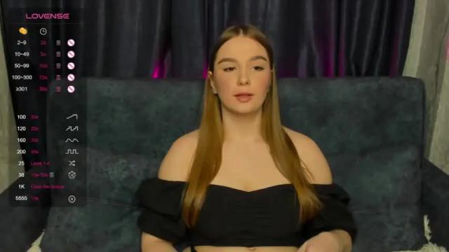 Image 8 of violla_oliver Stream on Chaturbate on 14 months ago