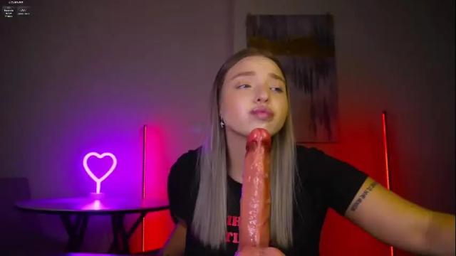 Image 4 of viollasinzz Stream on Chaturbate on 28 days ago