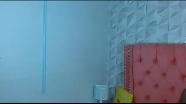 Image 8 of viollett__castillo Stream on Chaturbate on 16 months ago