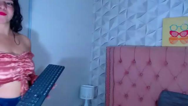 Image 11 of viollett__castillo Stream on Chaturbate on 17 months ago