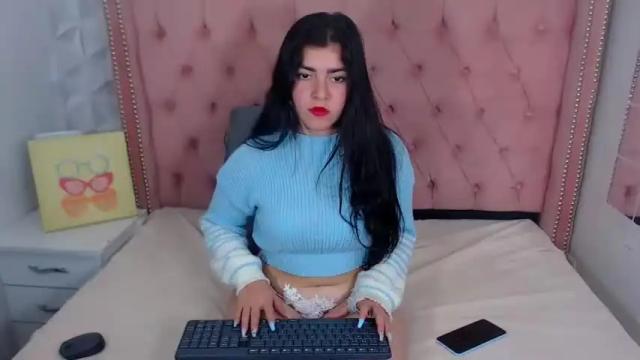 Image 6 of viollett__castillo Stream on Chaturbate on 9 months ago