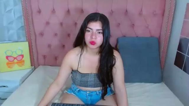 Image 7 of viollett__castillo Stream on Chaturbate on 9 months ago