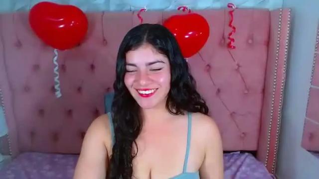 Image 2 of viollett__castillo Stream on Chaturbate on 16 months ago