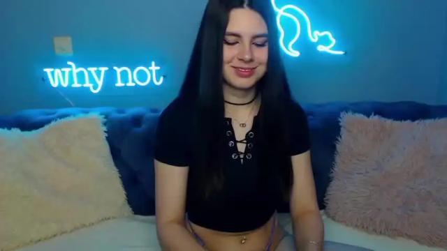 Image 3 of viollinalv Stream on Chaturbate on 12 months ago