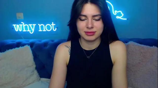 Image 10 of viollinalv Stream on Chaturbate on 22 days ago