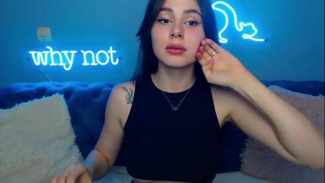 Image 3 of viollinalv Stream on Chaturbate on 22 days ago