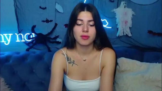 Image 11 of viollinalv Stream on Chaturbate on 2 months ago