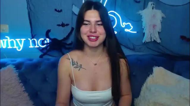 Image 3 of viollinalv Stream on Chaturbate on 2 months ago