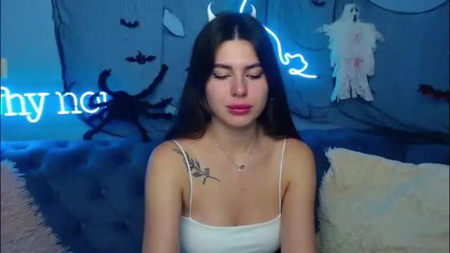 Image 4 of viollinalv Stream on Chaturbate on 2 months ago