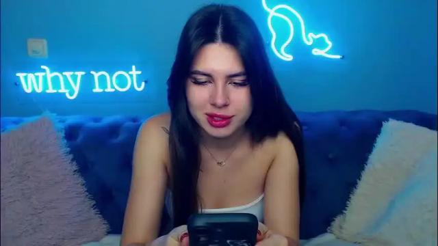 Image 3 of viollinalv Stream on Chaturbate on 1 month ago