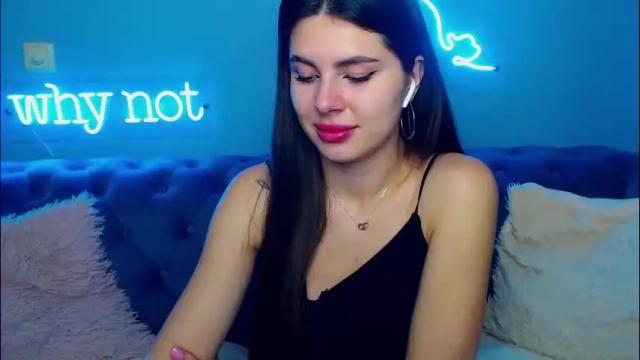 Image 2 of viollinalv Stream on Chaturbate on 1 month ago