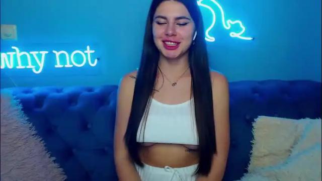 Image 2 of viollinalv Stream on Chaturbate on 1 month ago