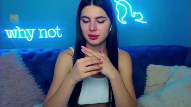 Image 3 of viollinalv Stream on Chaturbate on 1 month ago