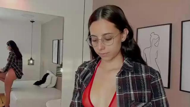 Image 7 of vioricagreen_ Stream on Chaturbate on 16 months ago