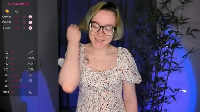 Image 2 of virinaheath Stream on Chaturbate on 16 months ago