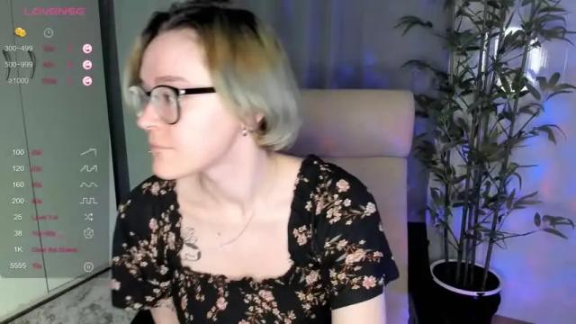 Image 7 of virinaheath Stream on Chaturbate on 24 months ago