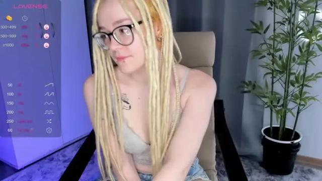 Image 8 of virinaheath Stream on Chaturbate on 16 months ago